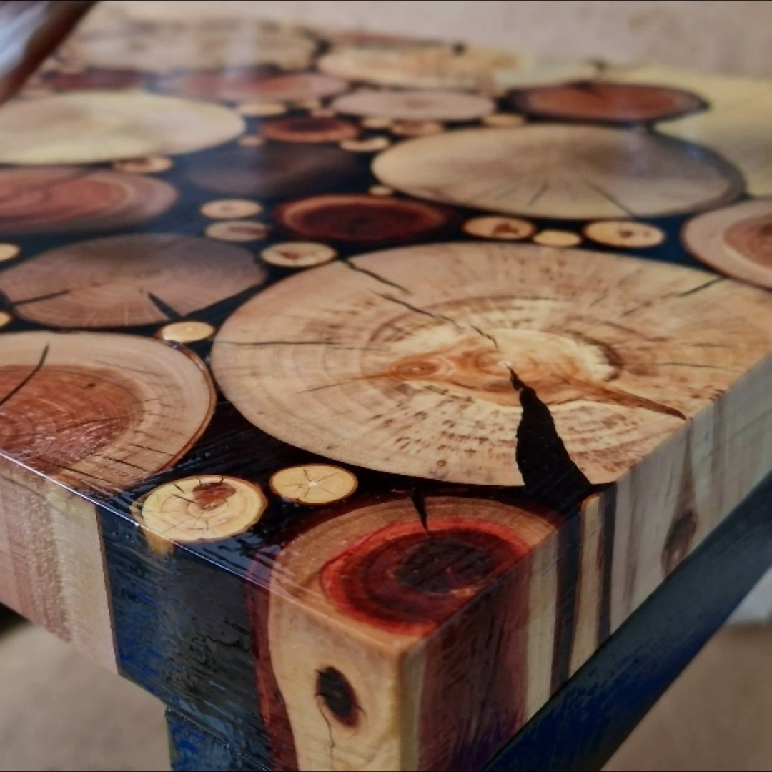 Coffee Table from the Peach Tree and Epoxy resin In this video we show ...