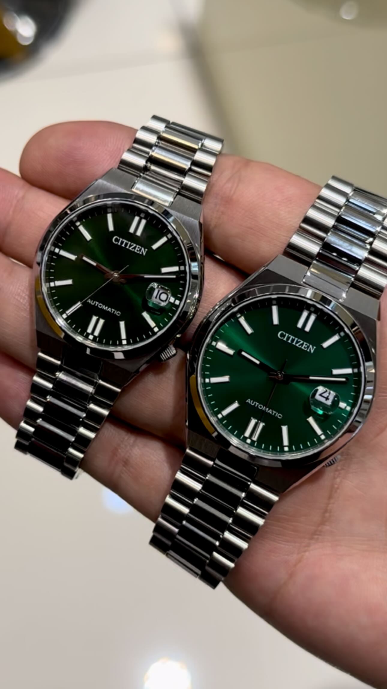 Citizen Tsuyosa koleksiyonu, hem NJ0150-81X 40 mm hem de NJ0200