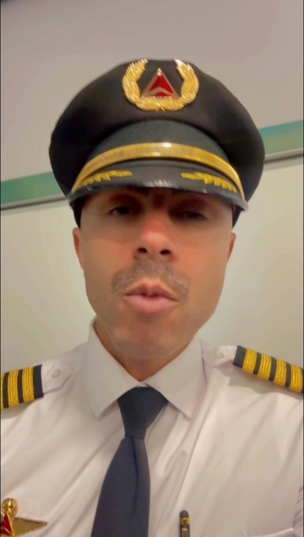Captain Magdy Ali - الطيار مجدي علي