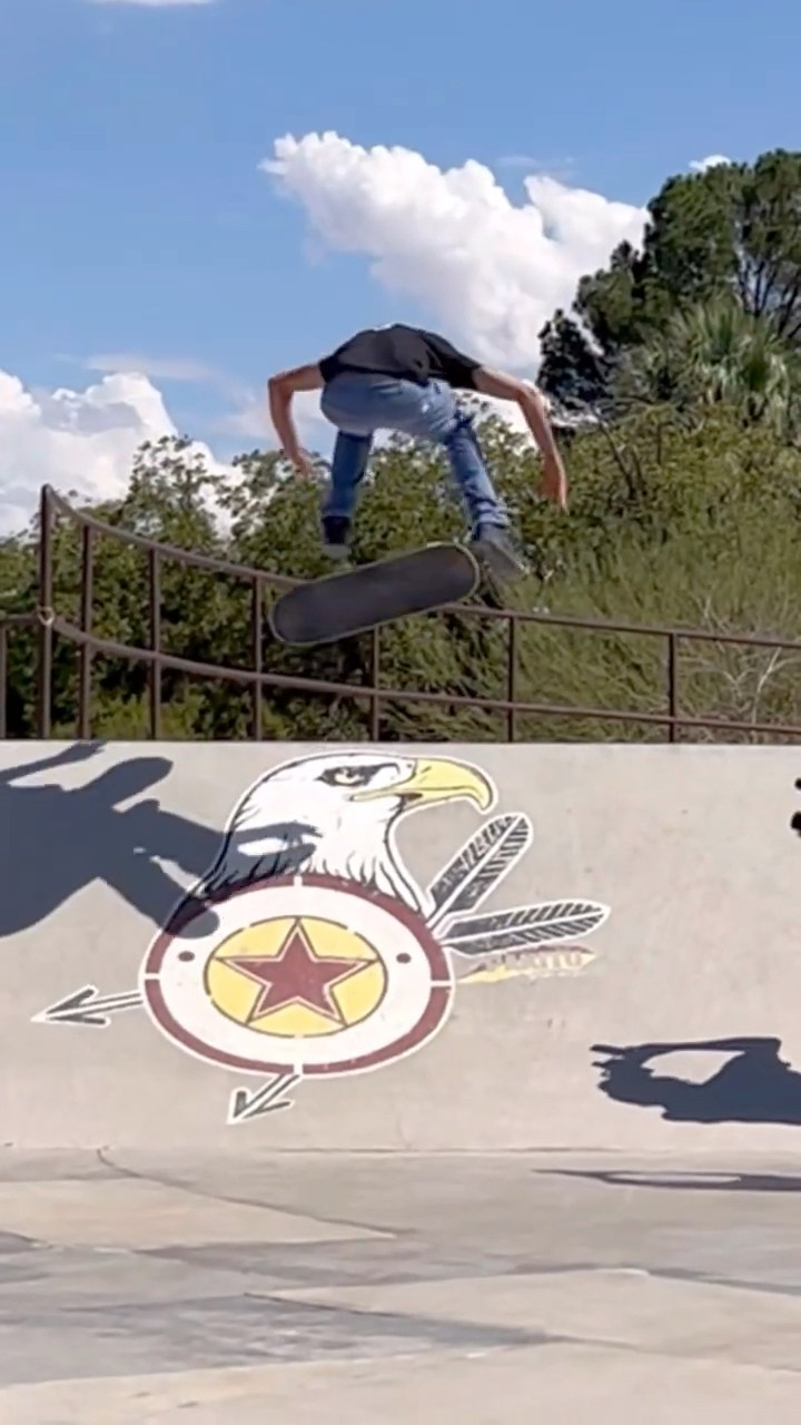 Nollie bs 180 front foot flip | Sewa Kroetkov