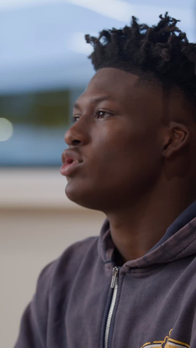 Longhorns linebacker @thegoat_hill’s pregame ritual is one we can get ...