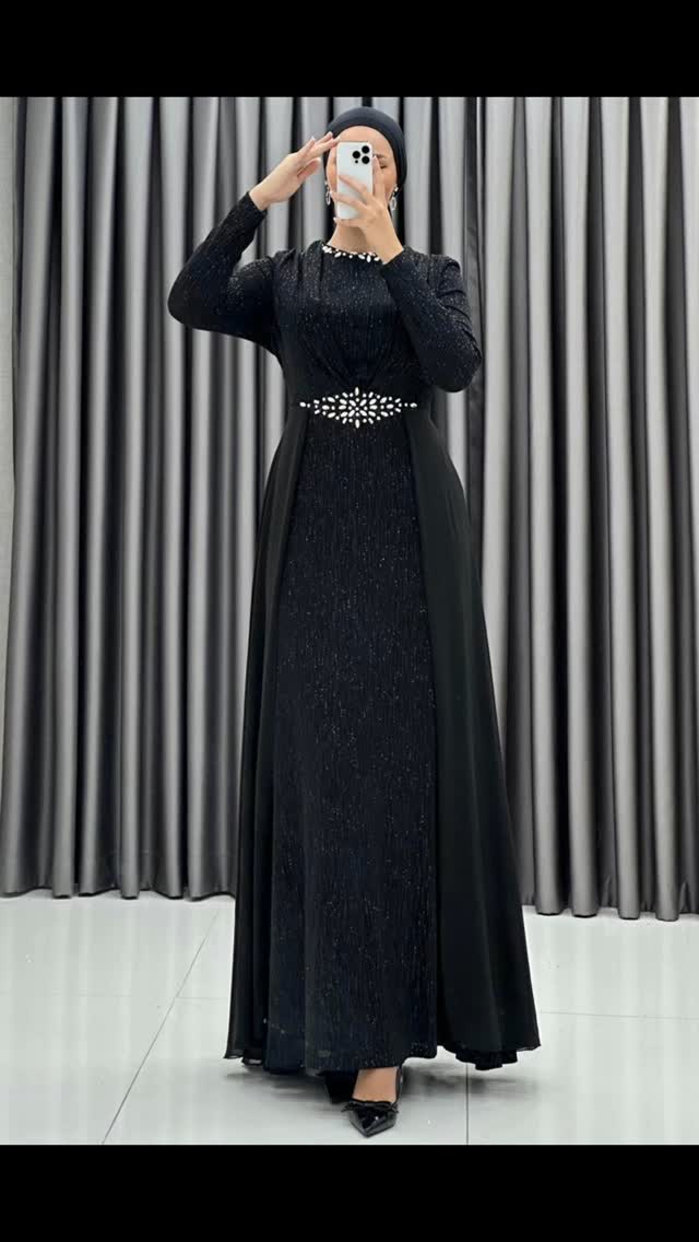 TURKISH EVENİNG DRESS COLLECTİON , İN STOCK, AVAILABLE IMMEDIATELY , SALE ITEM!, SIZE SA 42 ONLY, R2200 (WAS R2500), WA TO PURCHASE 0636030736, VİEWİNG İS BY APPOİNTMENT ONLY , 