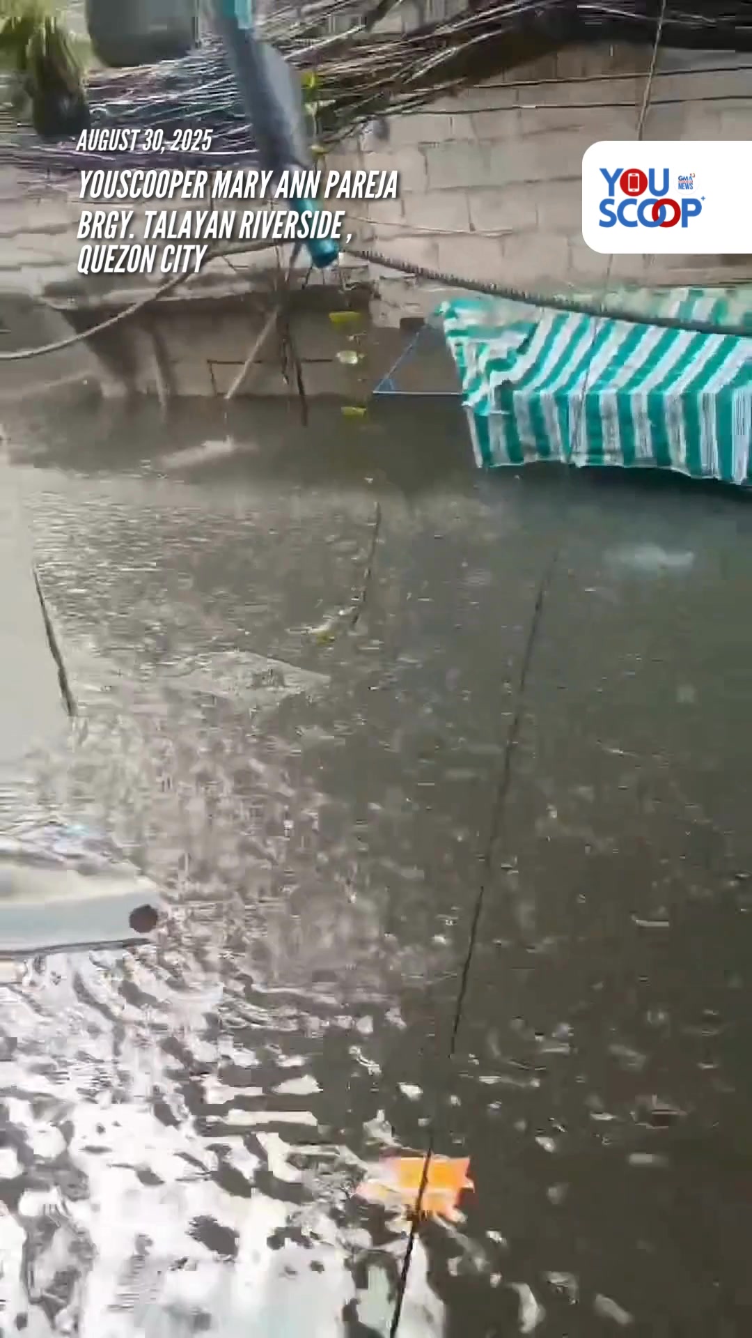 PANOORIN: Nagmistulang swimming pool ang abot dibdib na baha sa bahagi ...