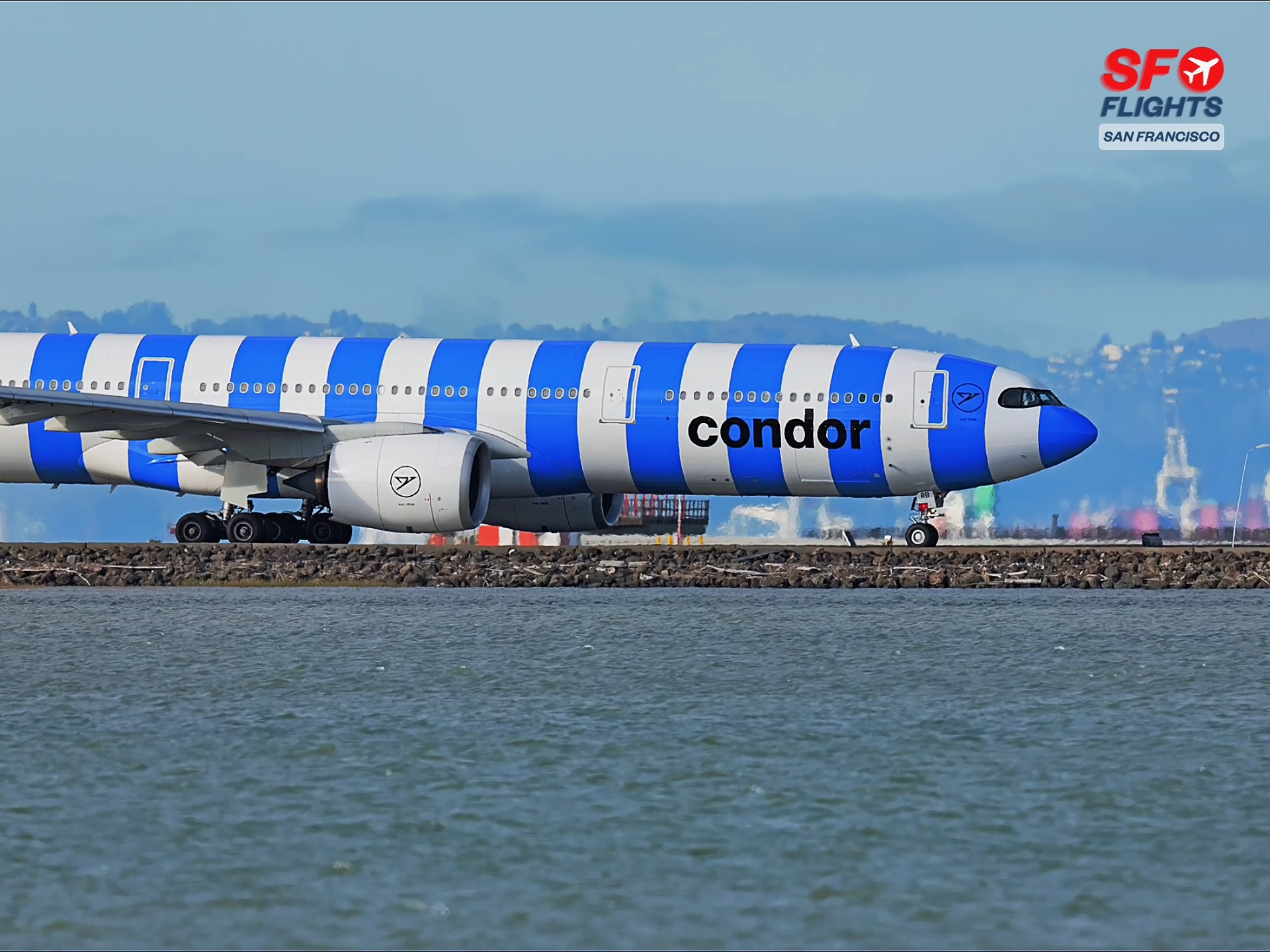 💙 Condor A330 (D-ANRB) Taxiing at San Francisco International Airport ...
