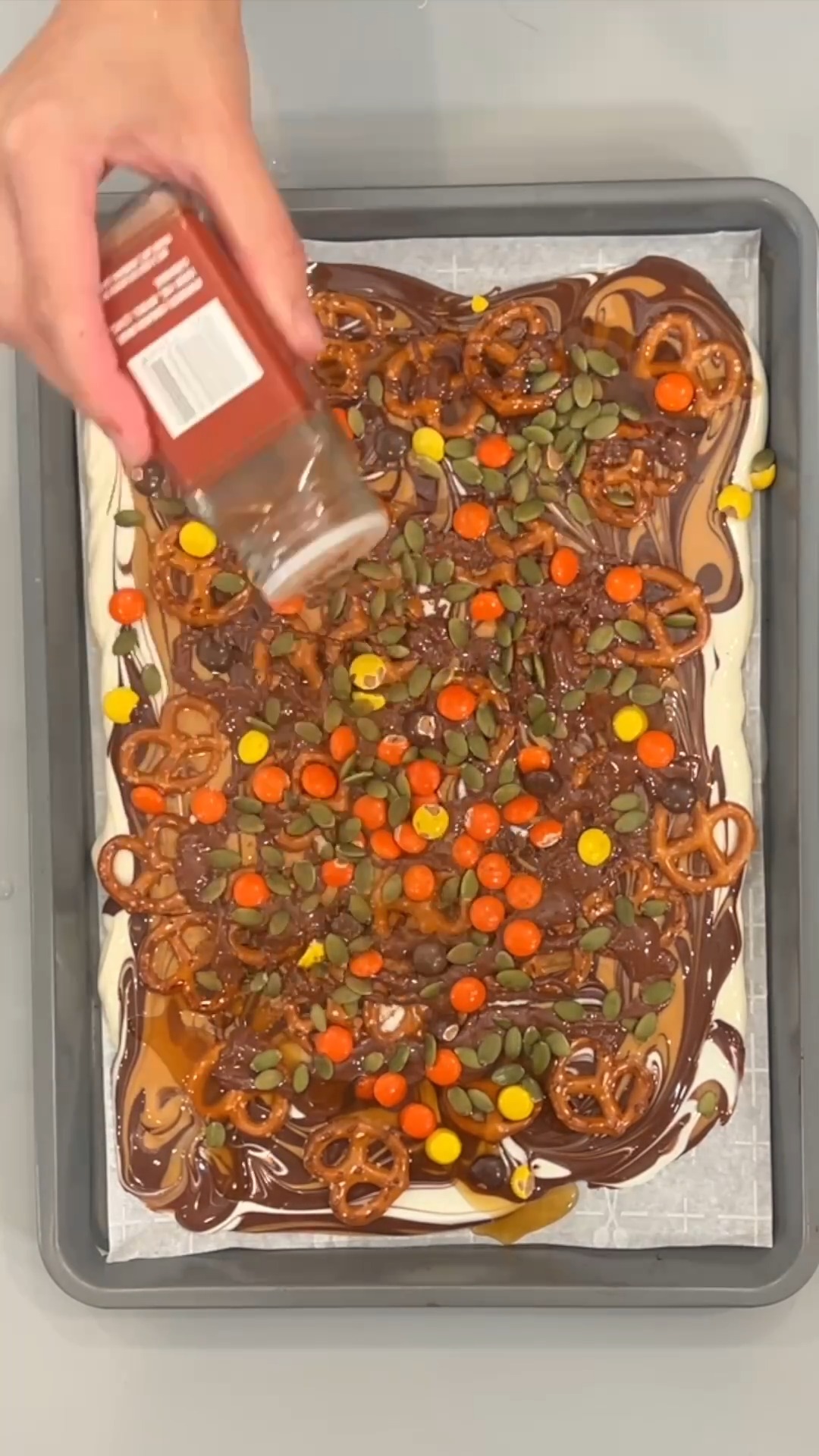 fall bark #easyrecipes #fallbaking #dessert | Lucy Diamond | Facebook