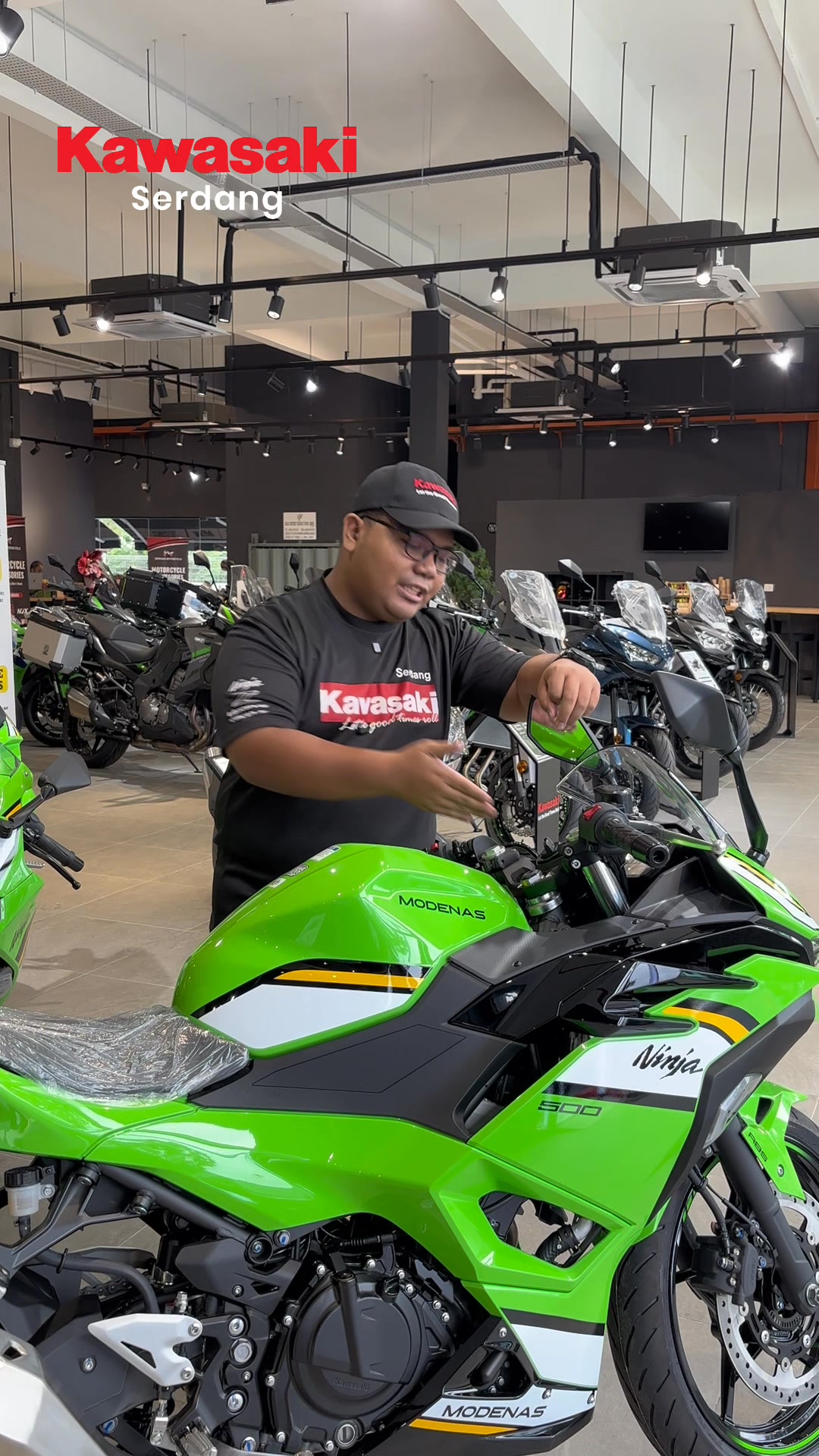 The Ninja ZX-25RR is back — now with a fresh new look! 💚 💥 Now