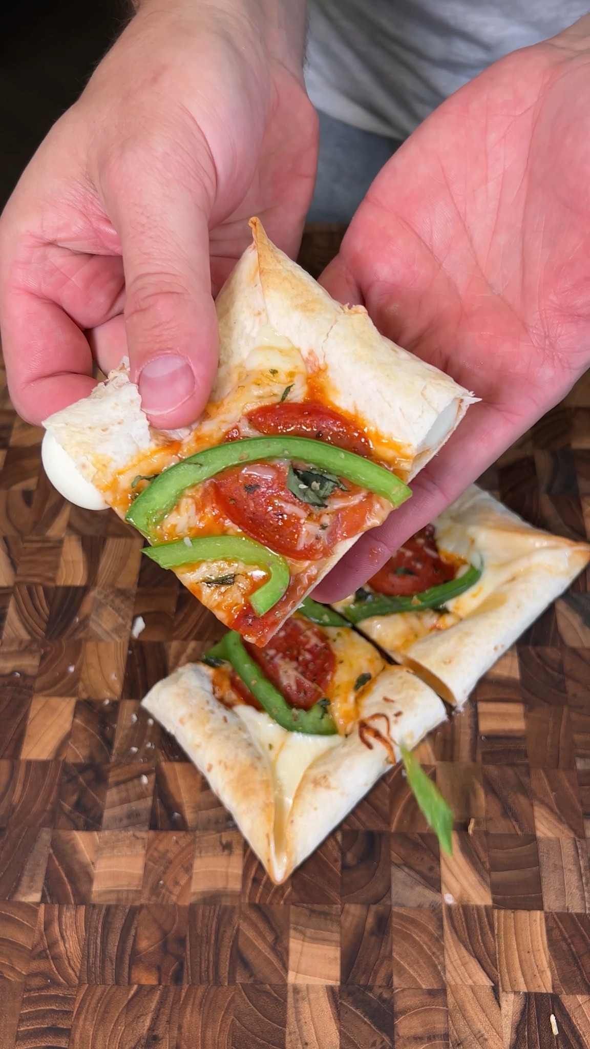 Easy Pizza with Stuffed Crust! 🍕 | Cooking With Kyle | Facebook