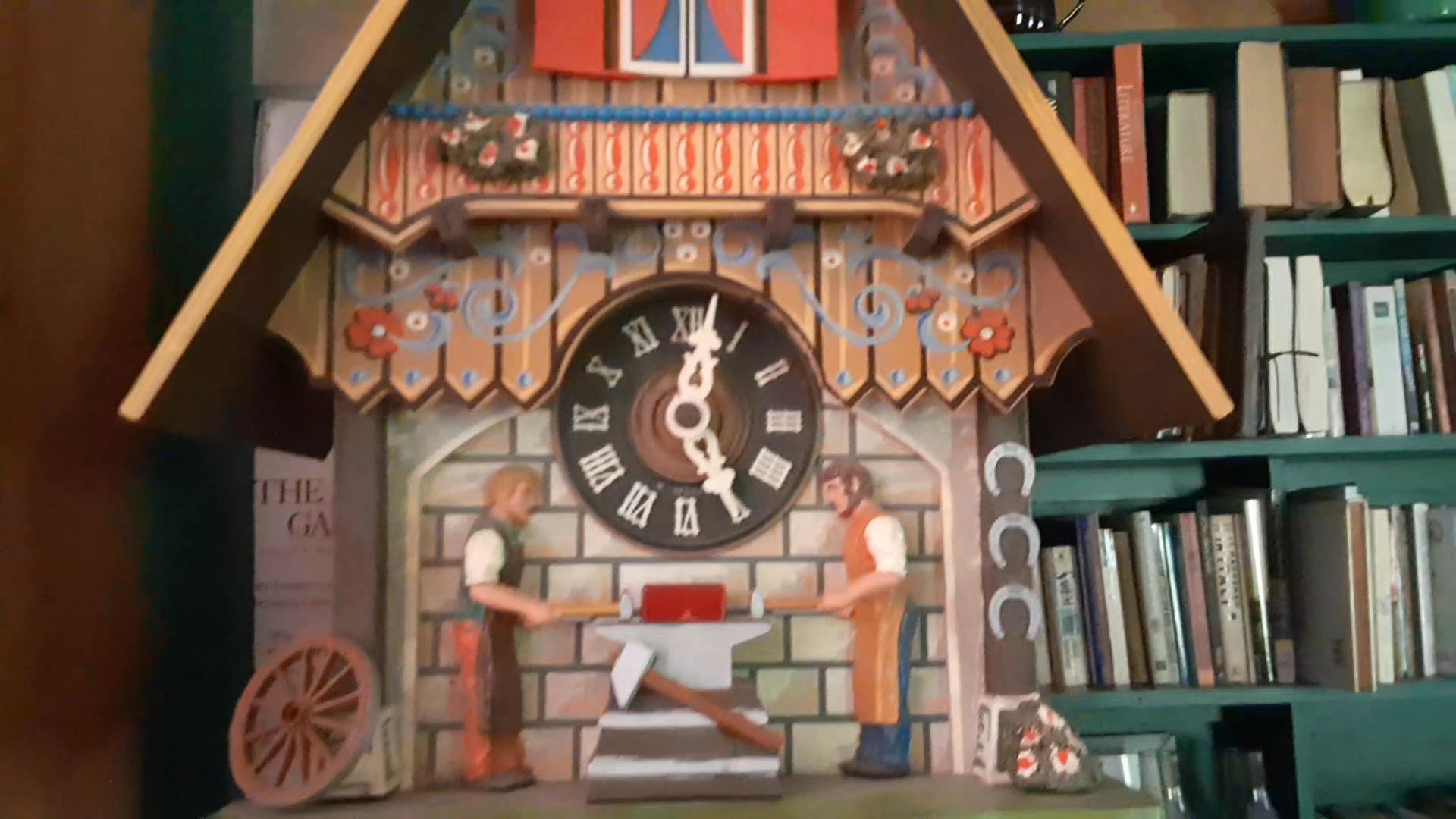Would this be considered a cuckoo clock, it has the movement but