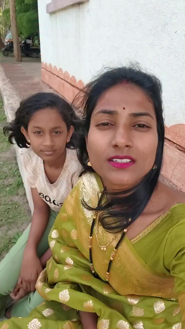 अजून शिकवा 😅😅 #shorts#viralvideo#trending#comedy#jayshreerathod#fun # ...