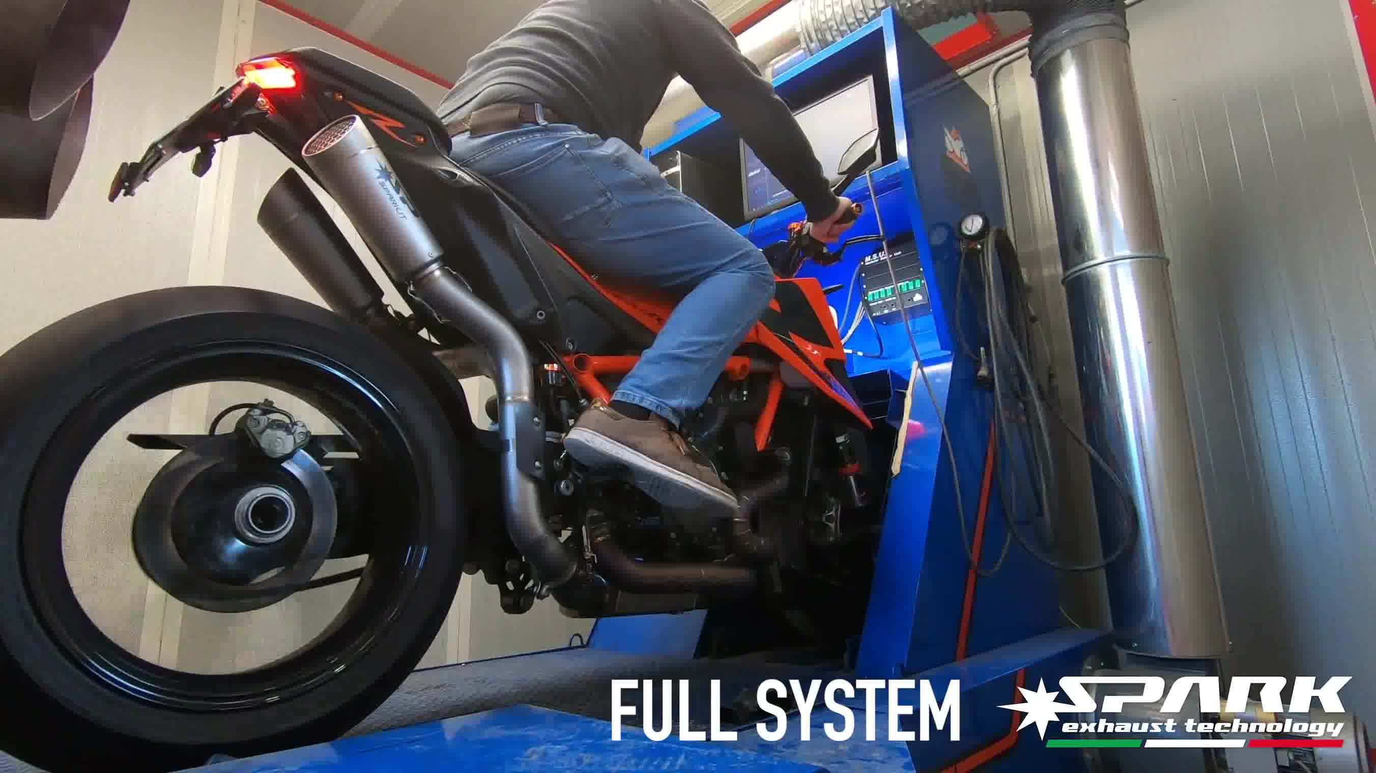 KTM Superduke 1290 R - Video ON BOARD Slip-on omologato EURO 5 