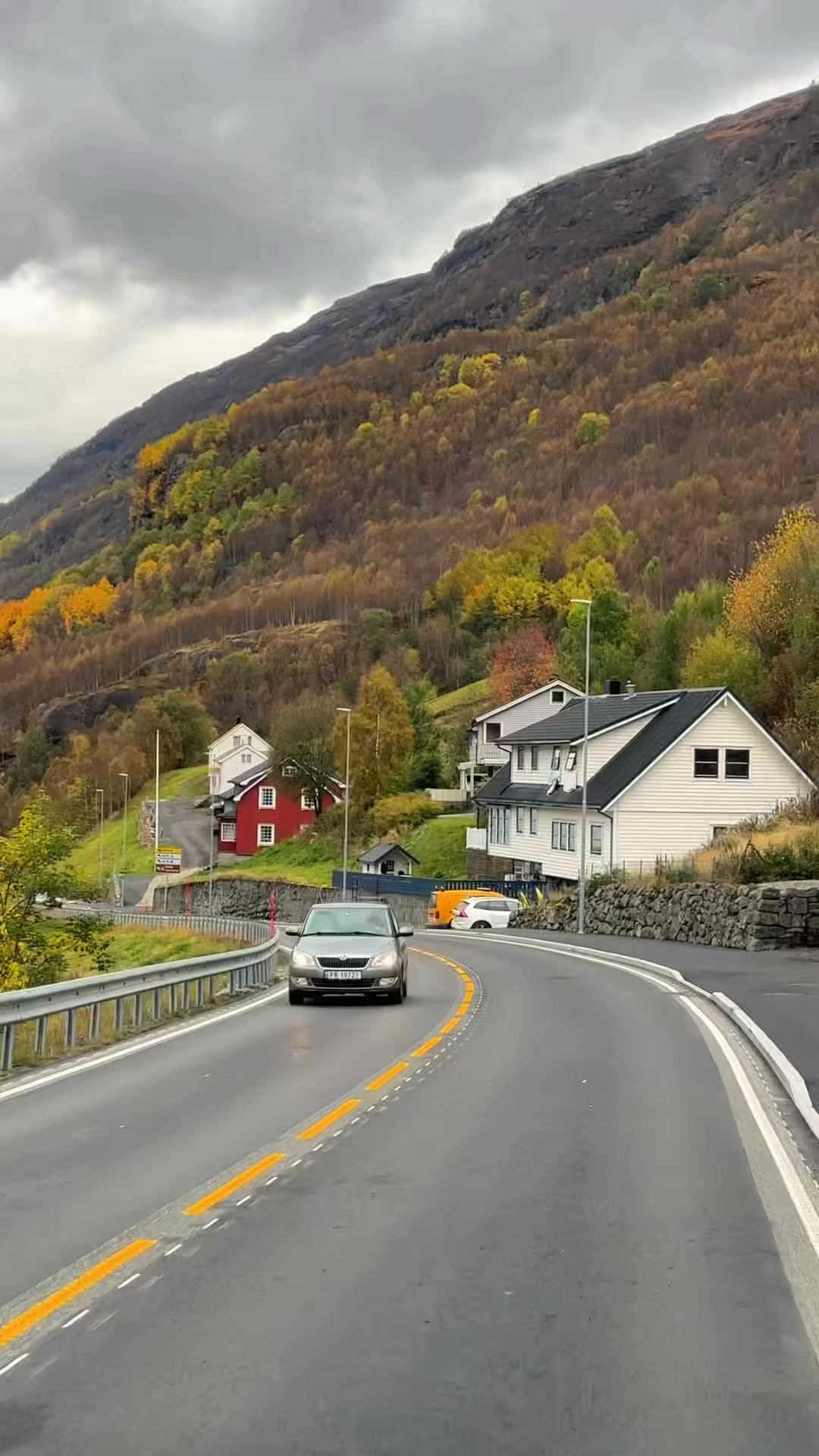 Soon🍂Autumn drive in Røldal #fblifestyle #norway #autumn #fall # ...