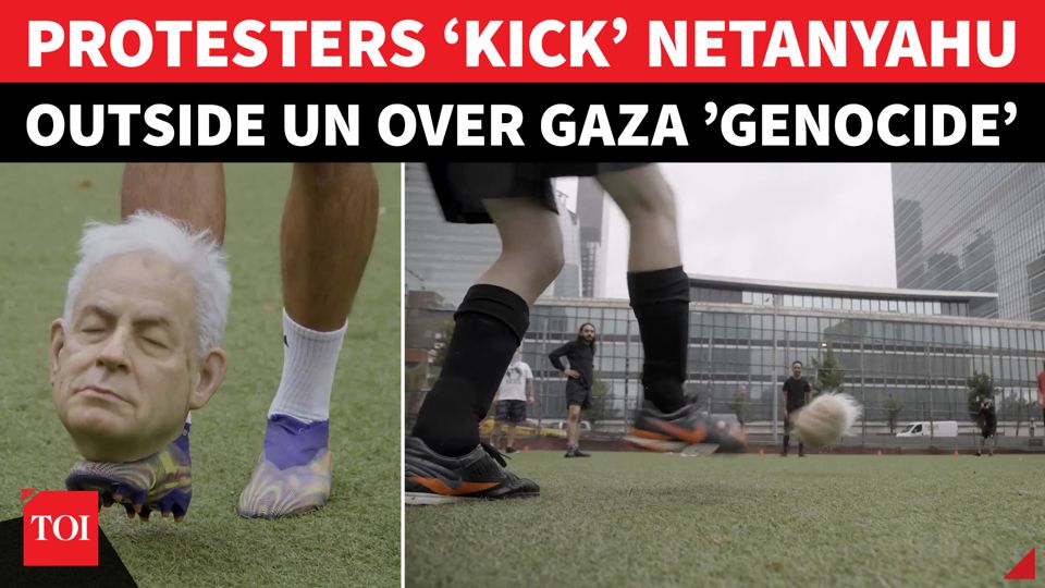 #BenjaminNetanyahu’s 'head' kicked around like a football in pro ...