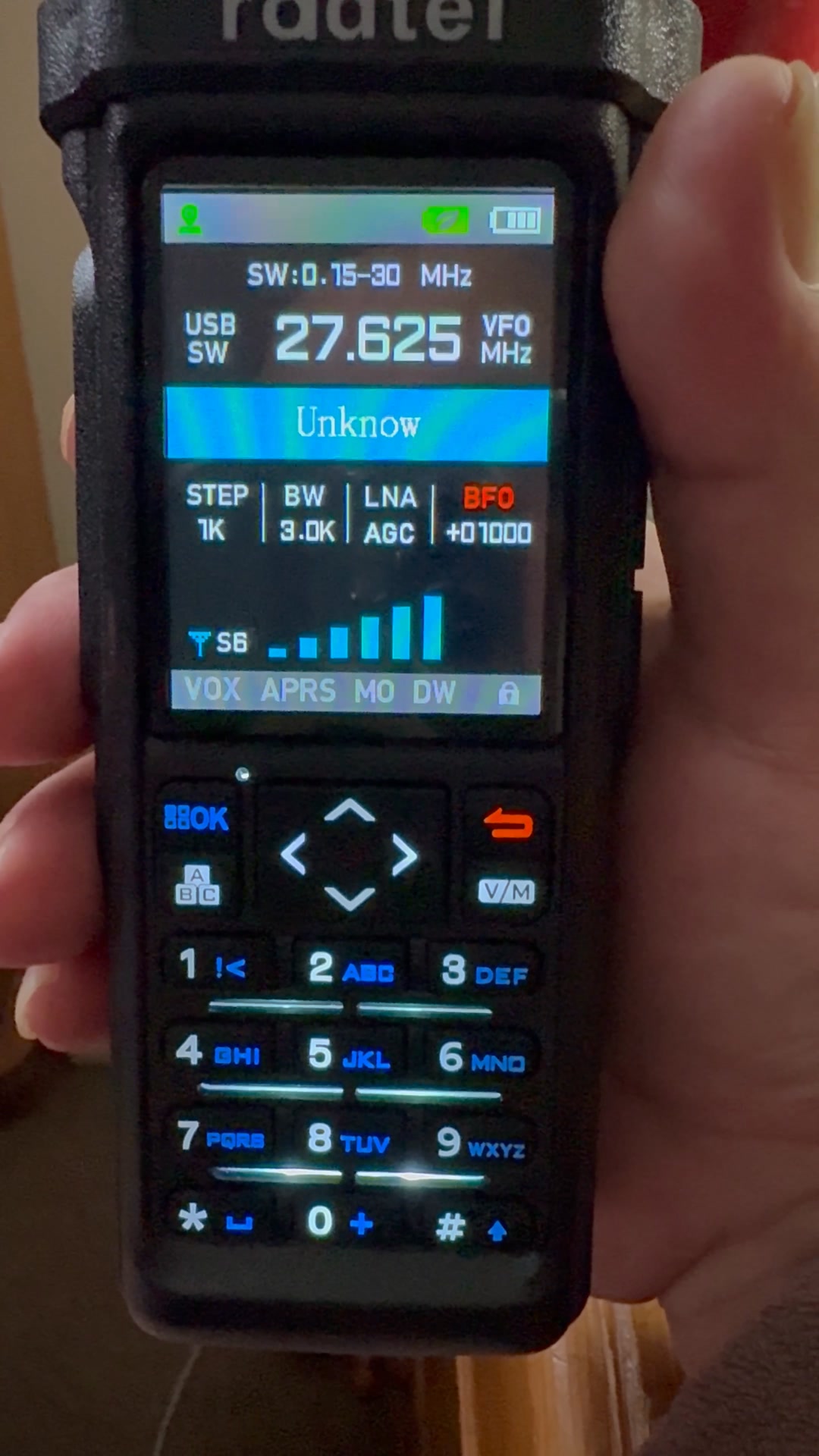 Radio Amateur Radtel RT-950 Pro - 10W, GPS/APRS, Bluetooth, Multibandes (AM/FM/CB/SW), NOAA, Analyseur De Spectre