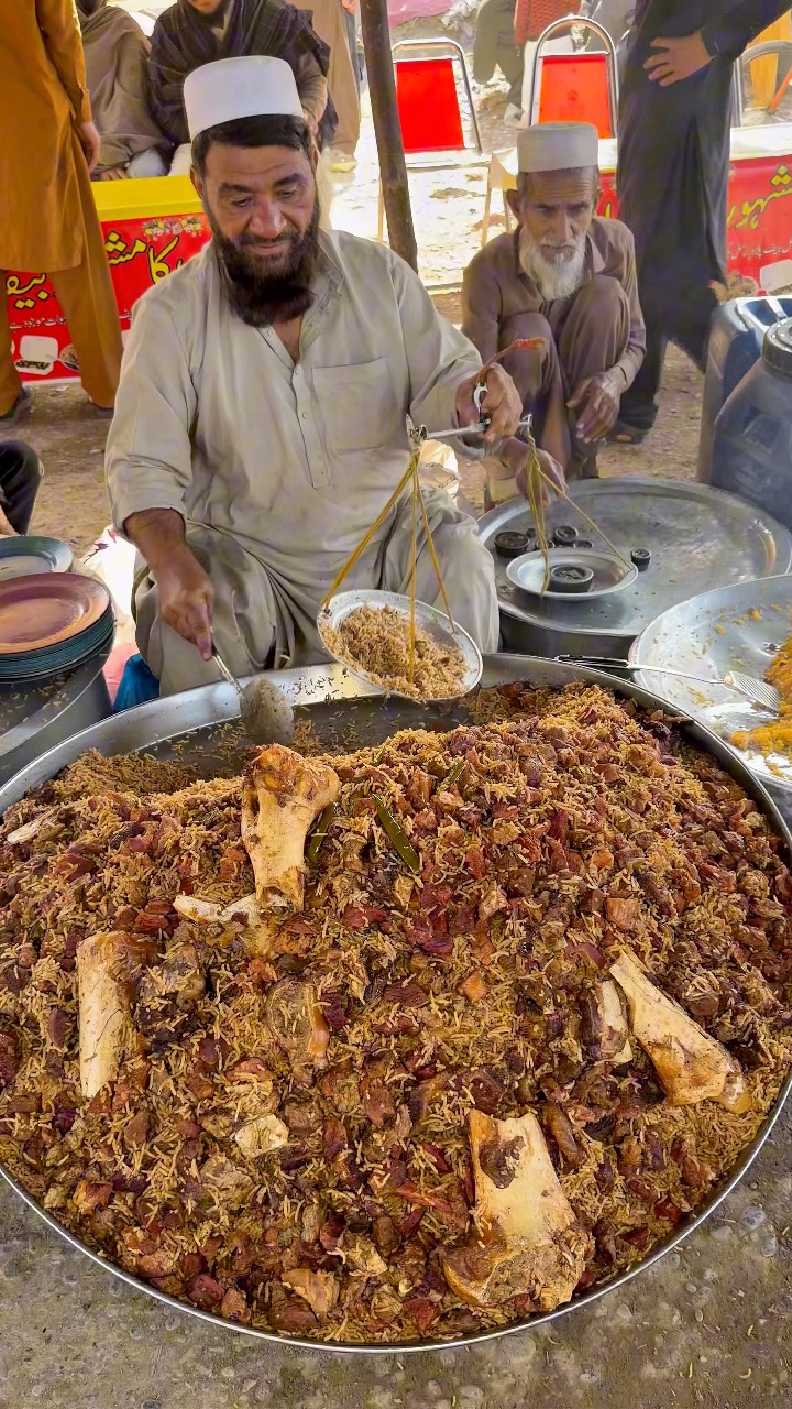 King of Beef Pulao | Mountain of Beef & Rice | Akbar Nawaz Beef Pulao ...