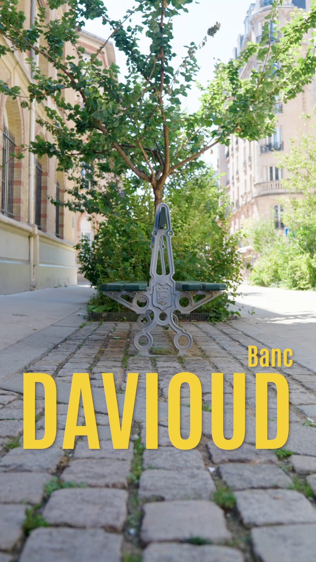 À Paris, nos bancs sont verts et à double assise. Mais saviez-vous qu ...
