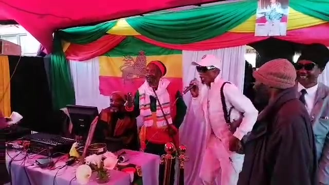 AZukile, acwengile awafuni kungxengwa. Raspect unto the Grey hair of ...