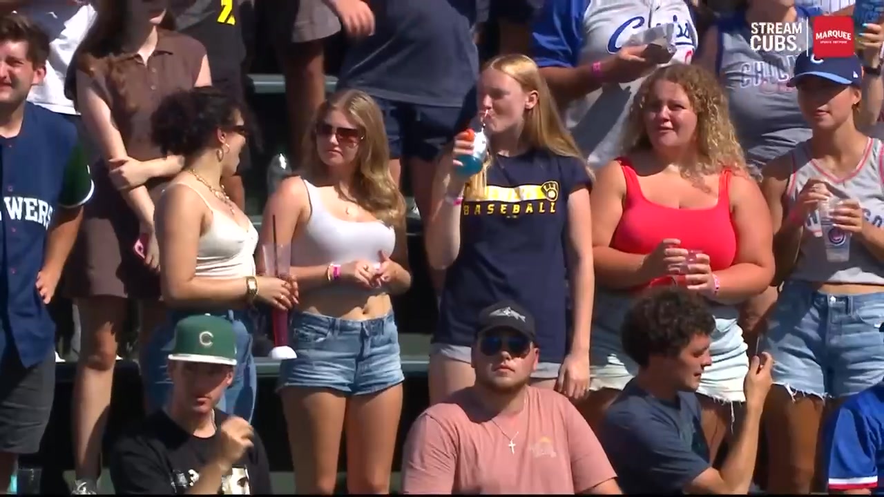 The Cubs honored legendary Brewers broadcaster Bob Uecker with a ...