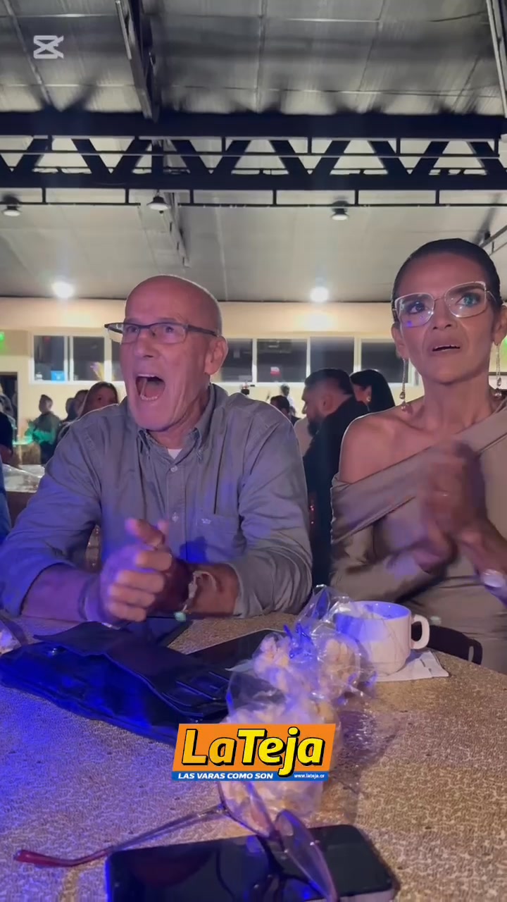 ¡No lo pueden creer! Así reaccionaron los papás de Mahyla Roth al ver ...