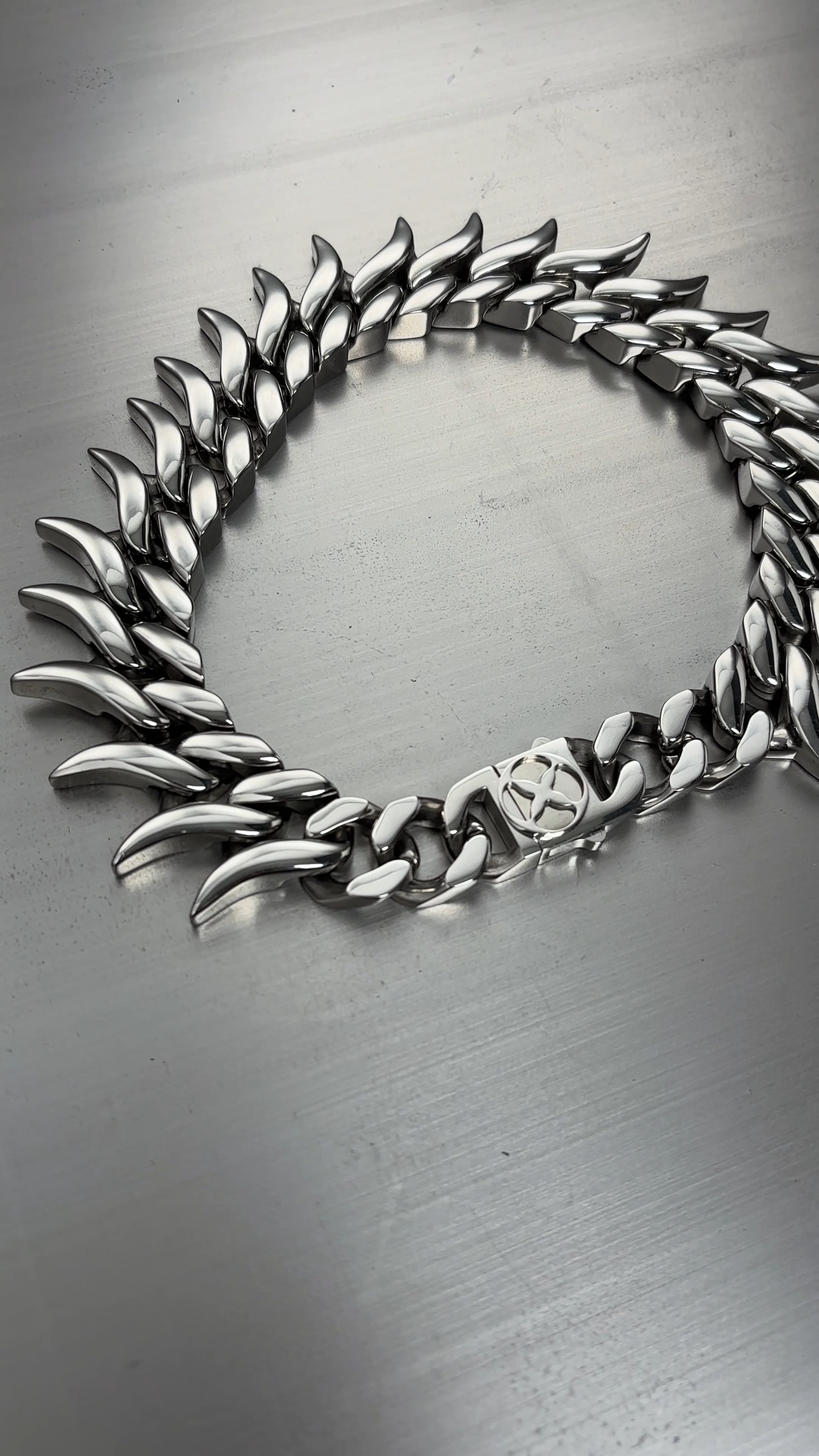 The Paralyze is an elevated statement chain that seamlessly blends
