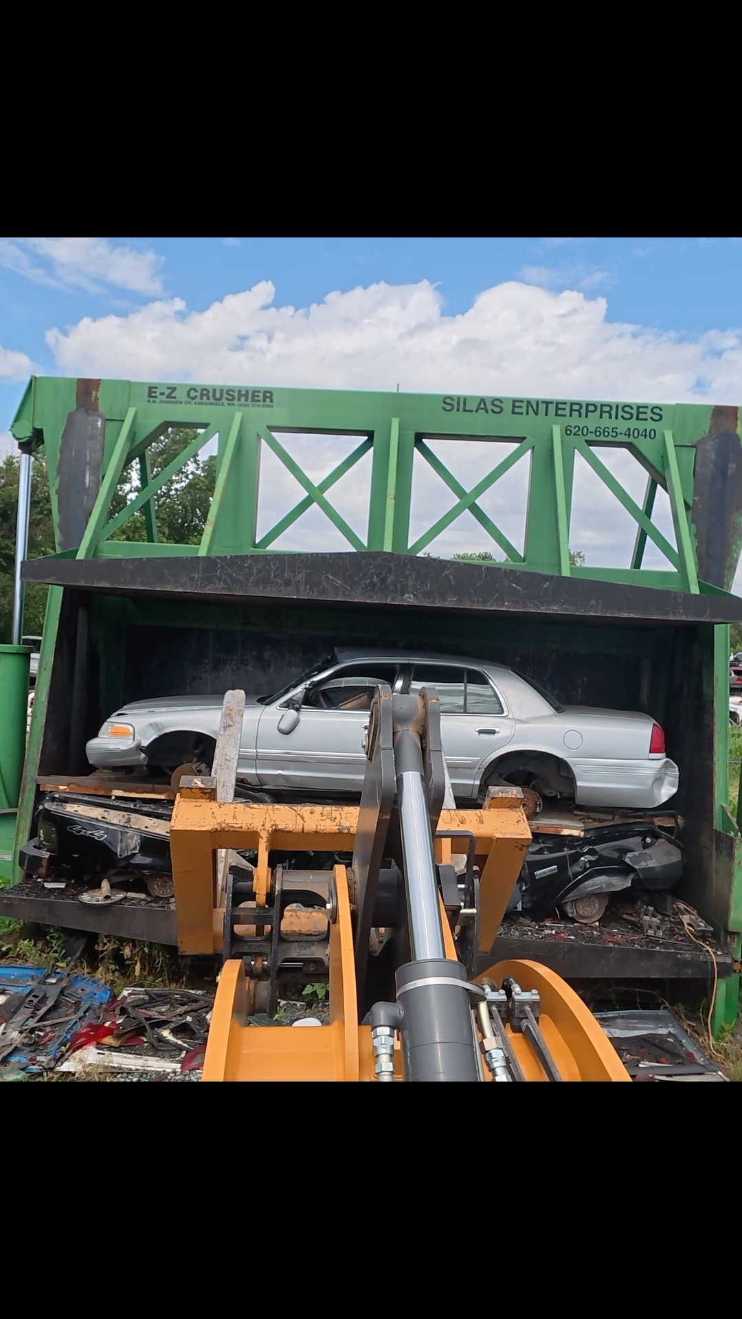 Recycling obsolete and scrap cars! #junkyard #carcrusher #scrap # ...