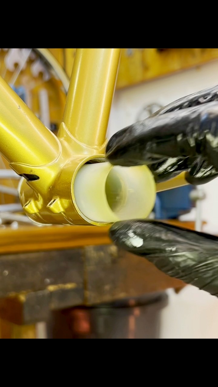 Campagnolo Super Record bottom bracket and crankset installation