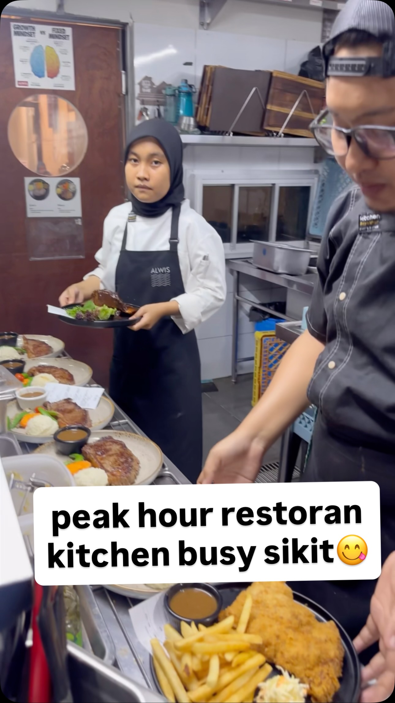 busy itu biasa, tak busy itu luar biasa😁 tapi kalini memang busy sikit🤏 ...