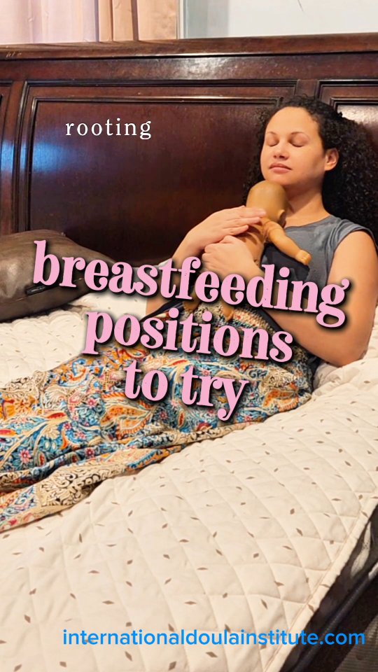 Breastfeeding doesn’t have to look one “right” way 🤍 Sometimes the ...