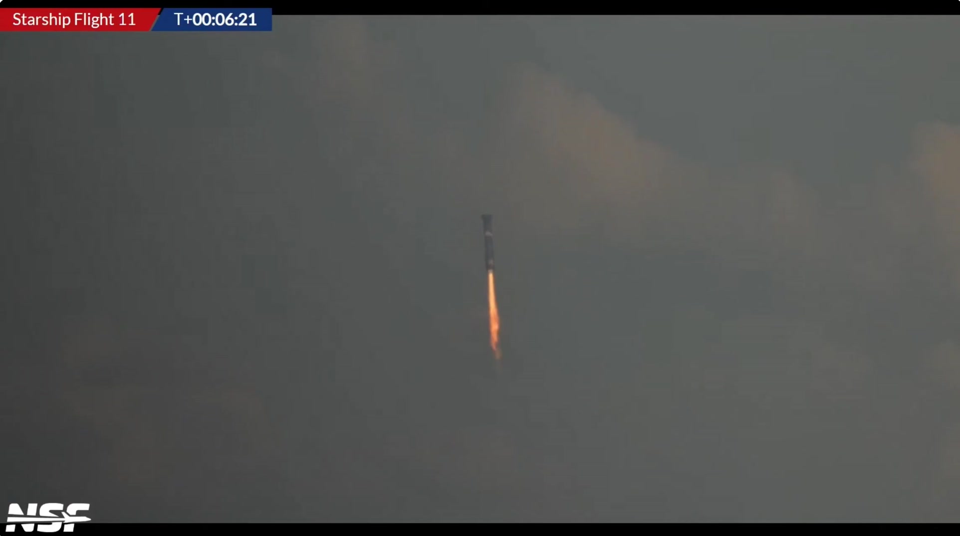 The rocket came back from space at hypersonic speed and then hovered at ...