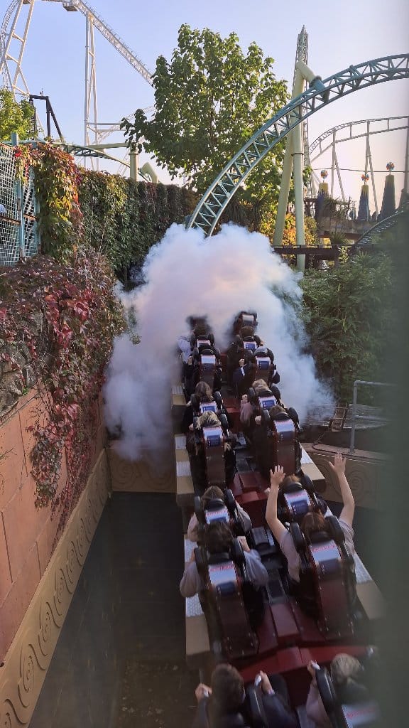Great to see THORPE PARK Official adding this smoke effect to enhance ...