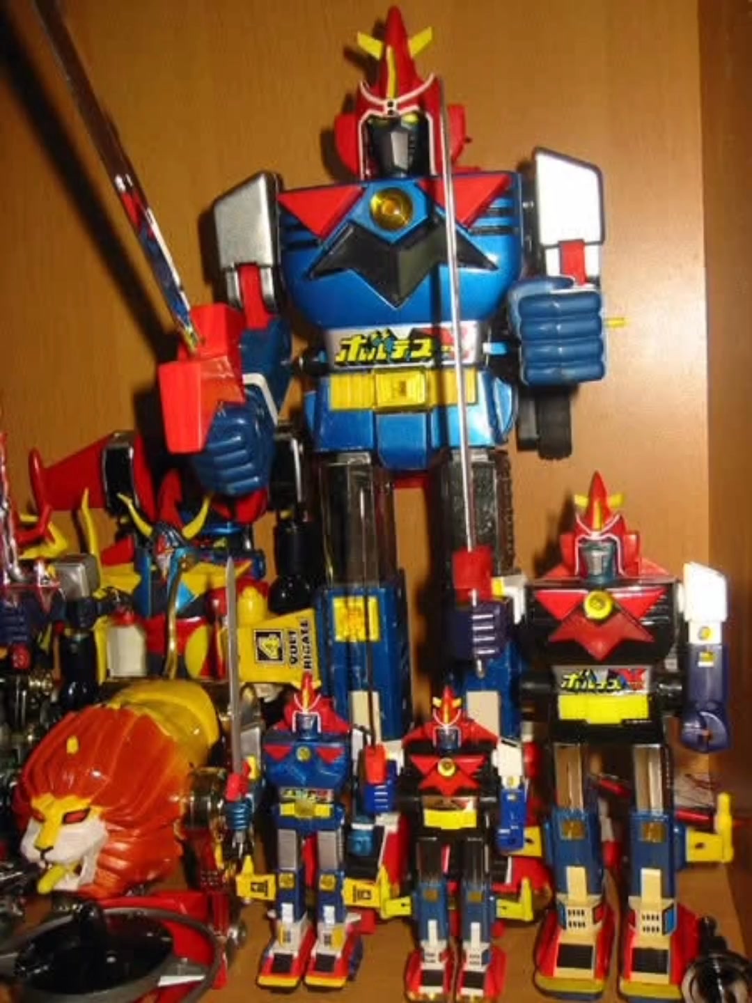 1977 #vintage Japanese Popy #VoltesV DX (Deluxe) & ST (Standard