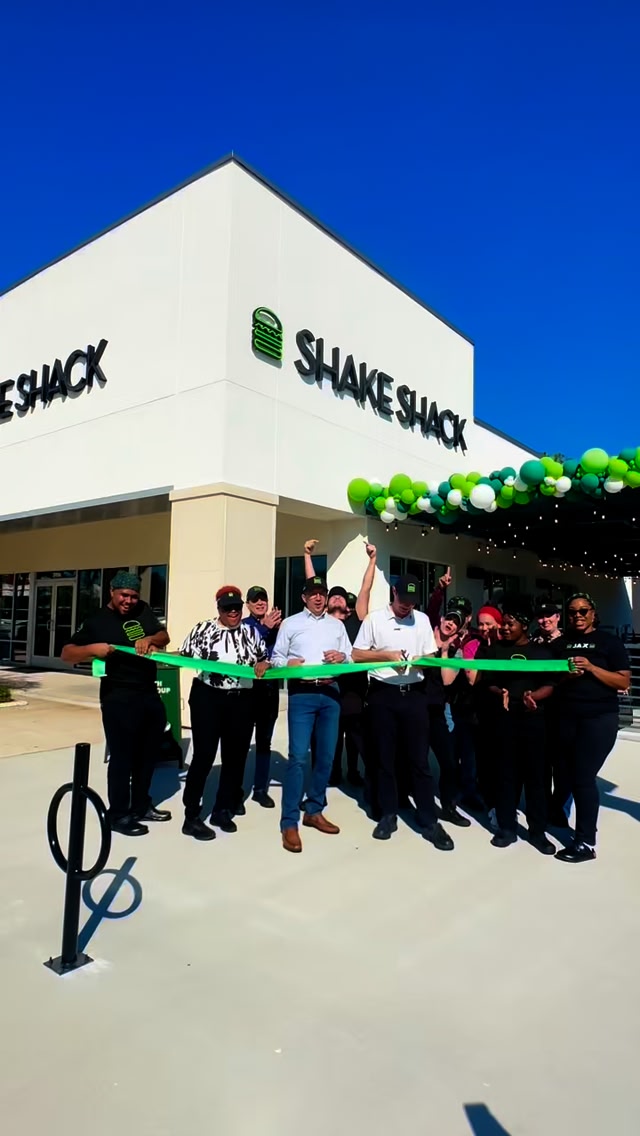 🔥🍔 SHAKE SHACK 🌊 Don’t miss it — Shake Shack is NOW OPEN at ...