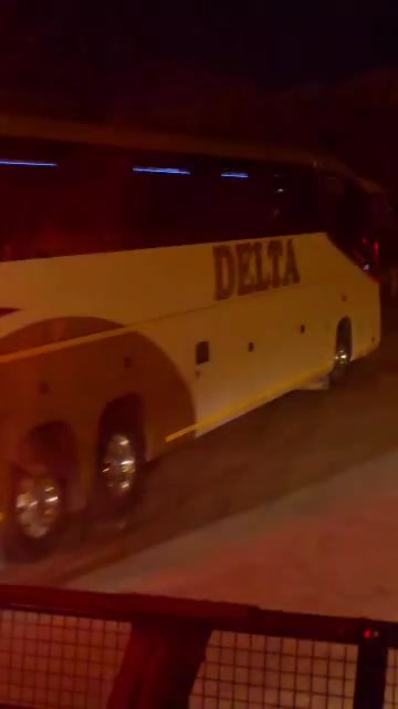 🚨 BREAKING NEWS 🚨 A Delta bus... - Chronicle Zimbabwe | Facebook