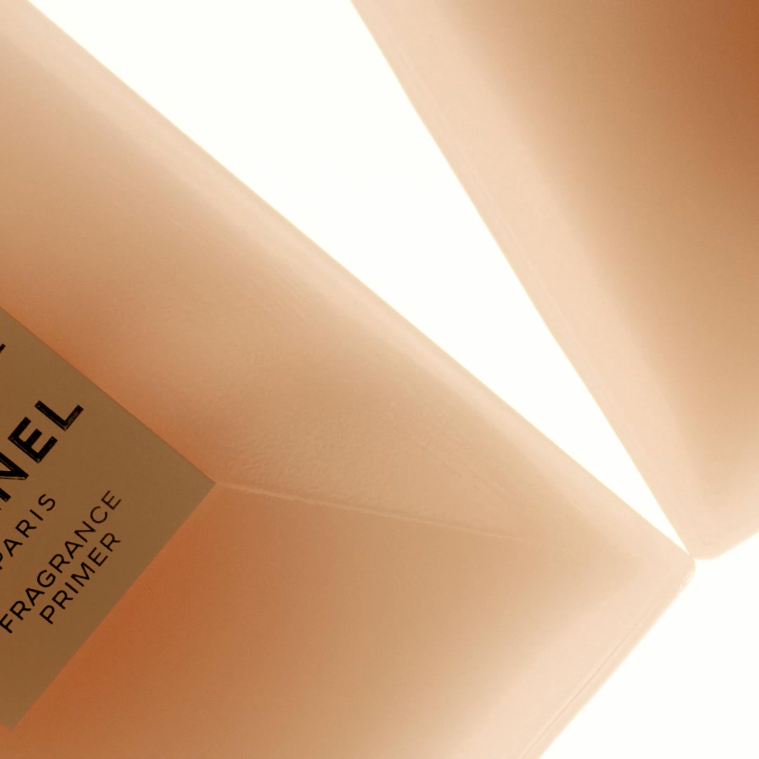 THE GABRIELLE CHANEL ART OF PERFUMING. Discover the Fragrance
