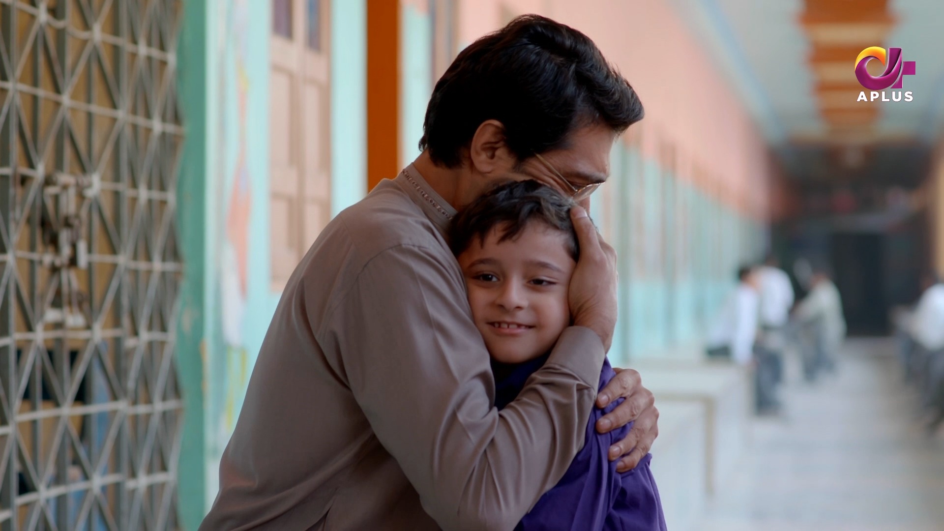 Meri tai ammi mujhay yaha chorr gai hein mere ammi papa bhi hein | A ...
