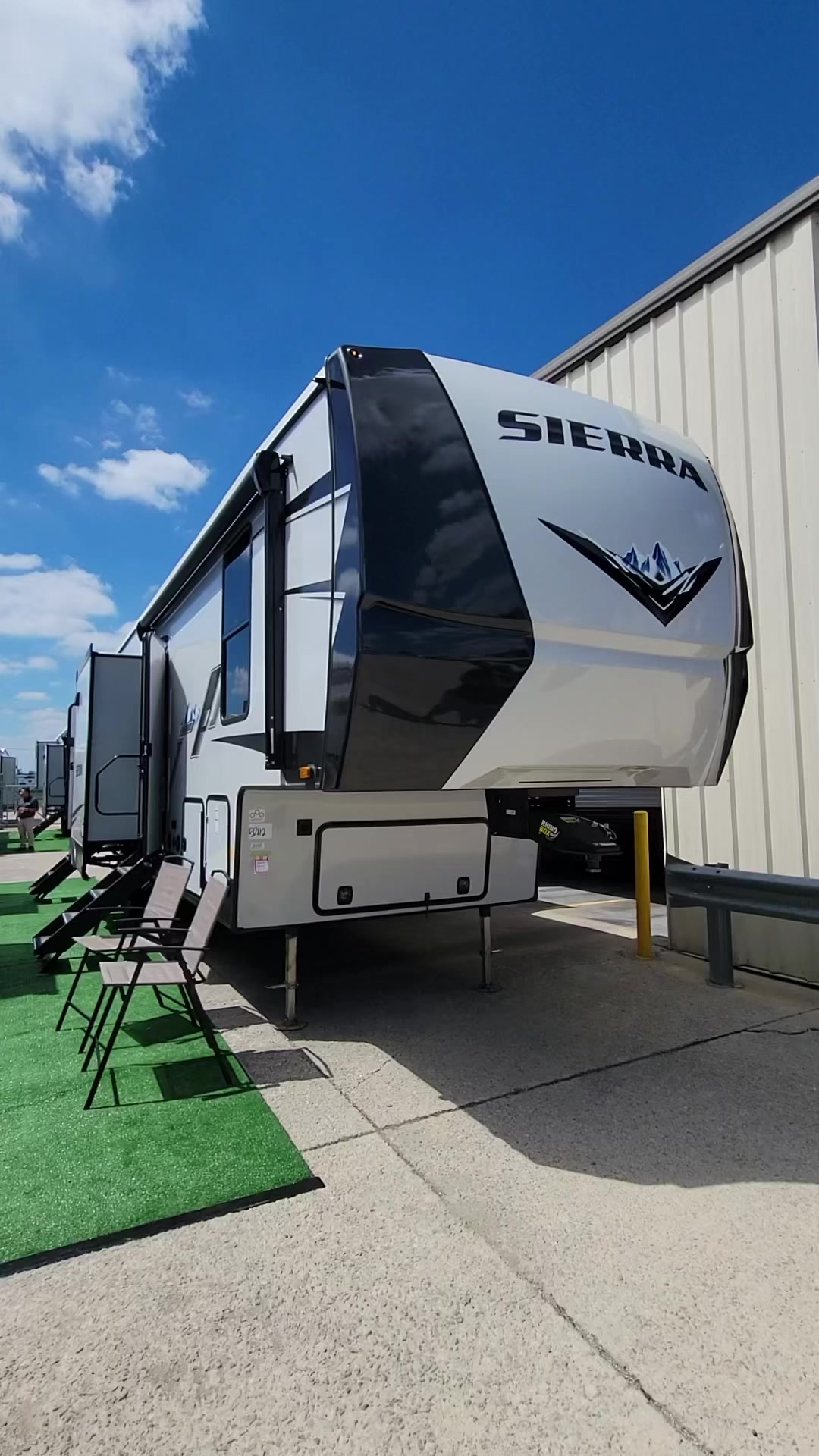 Take a quick tour of the 2023 Sierra 3440BH 🔥...#rv #rvlife # ...