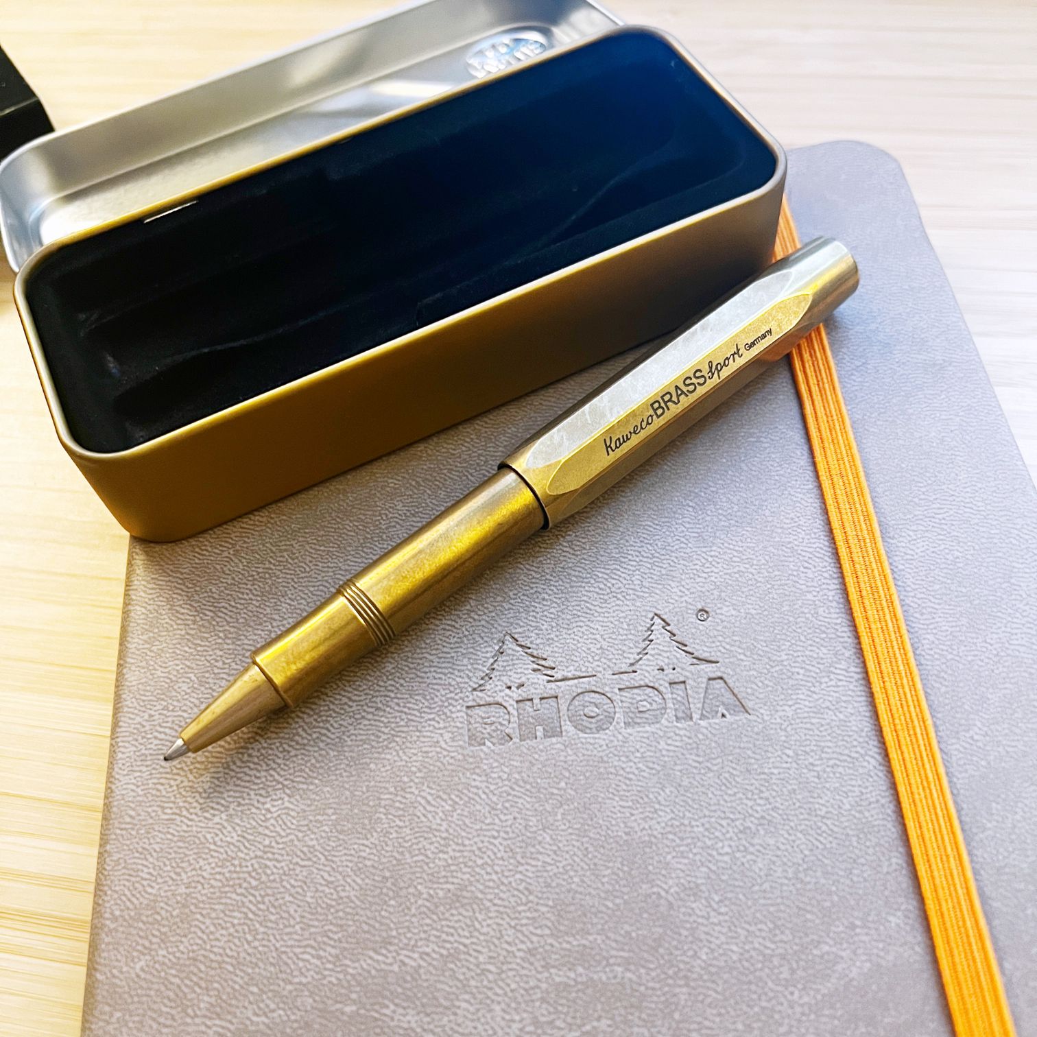 ✍️ Watch fine writing enthusiast Aidanbernal put the Kaweco 
