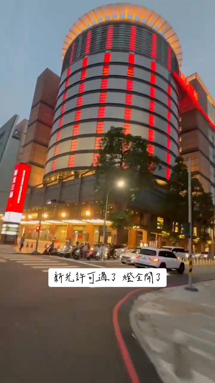 「乩身」 不少人對於戴立忍的六梵講台詞的口條表示不喜歡，於是建議切成日語發音，想不到意外的沒有違和感。日語配音的語氣很合襯奇幻影劇，那個語氣的 ...