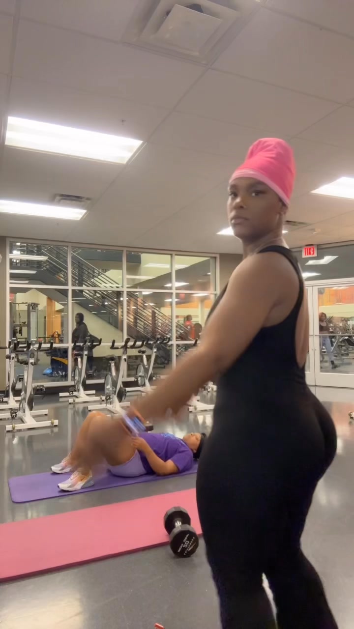 The comeback is always the best scene 🎬🔥 #weightlosstransformation # ...