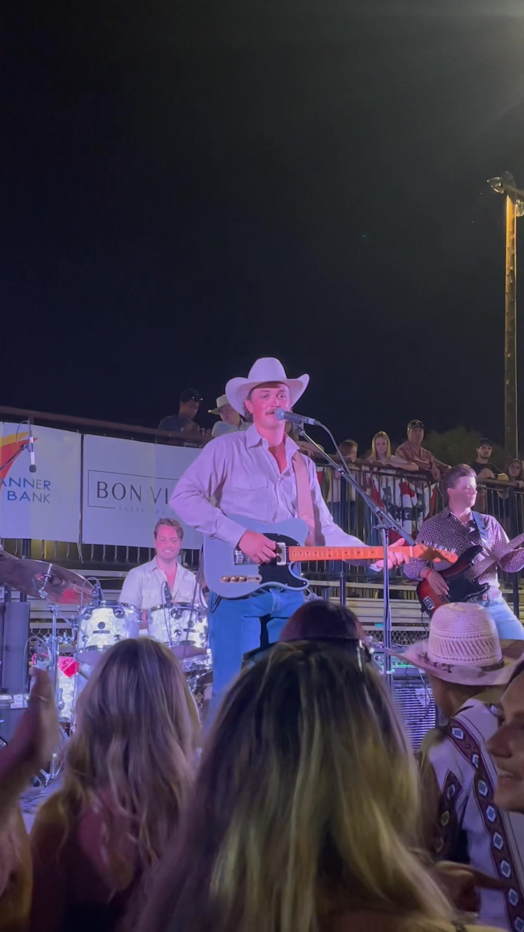 Huge congratulations and thanks to the new CMA New Artist of the Year ...