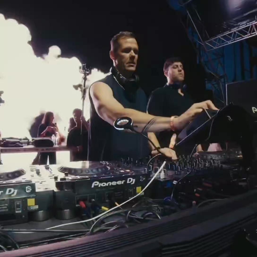 Taken from DC4 EP Vol.2 Out This Friday on Drumcode ID: Peter Pahn ...
