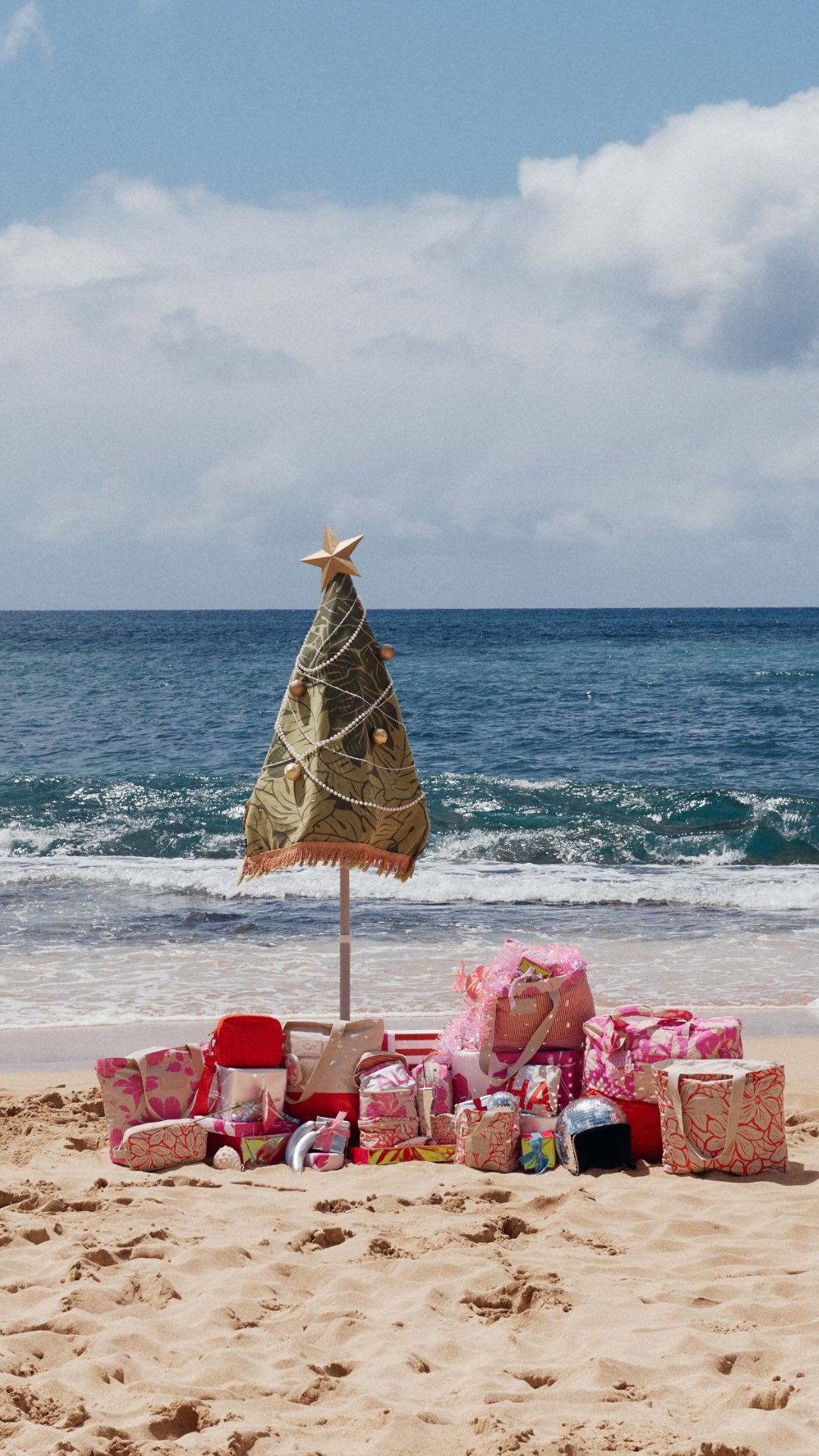Supercute collab coming soon 🎀 @hellokitty x ALOHA Collection launches ...