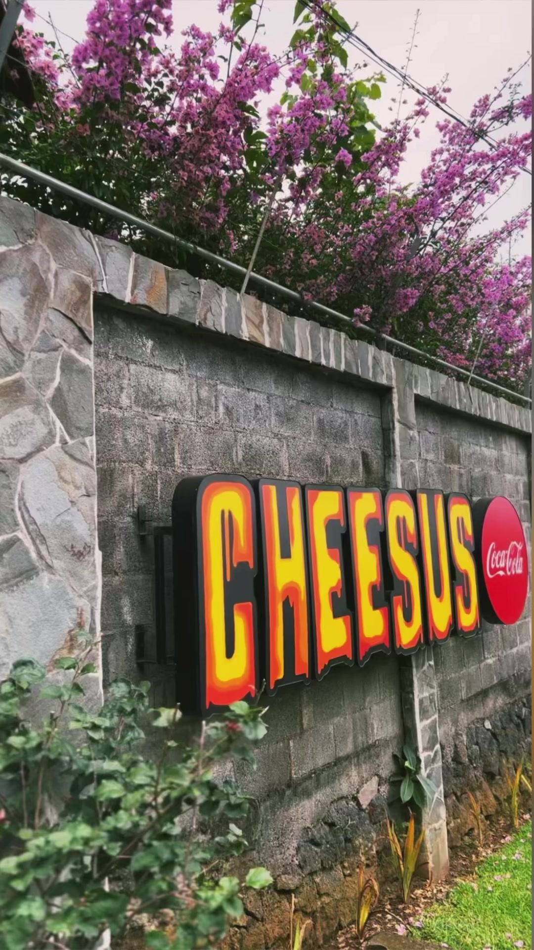 🍔Cheesus Heredia🍔 Nuestro segundo local ubicado en Santa Bárbara de ...