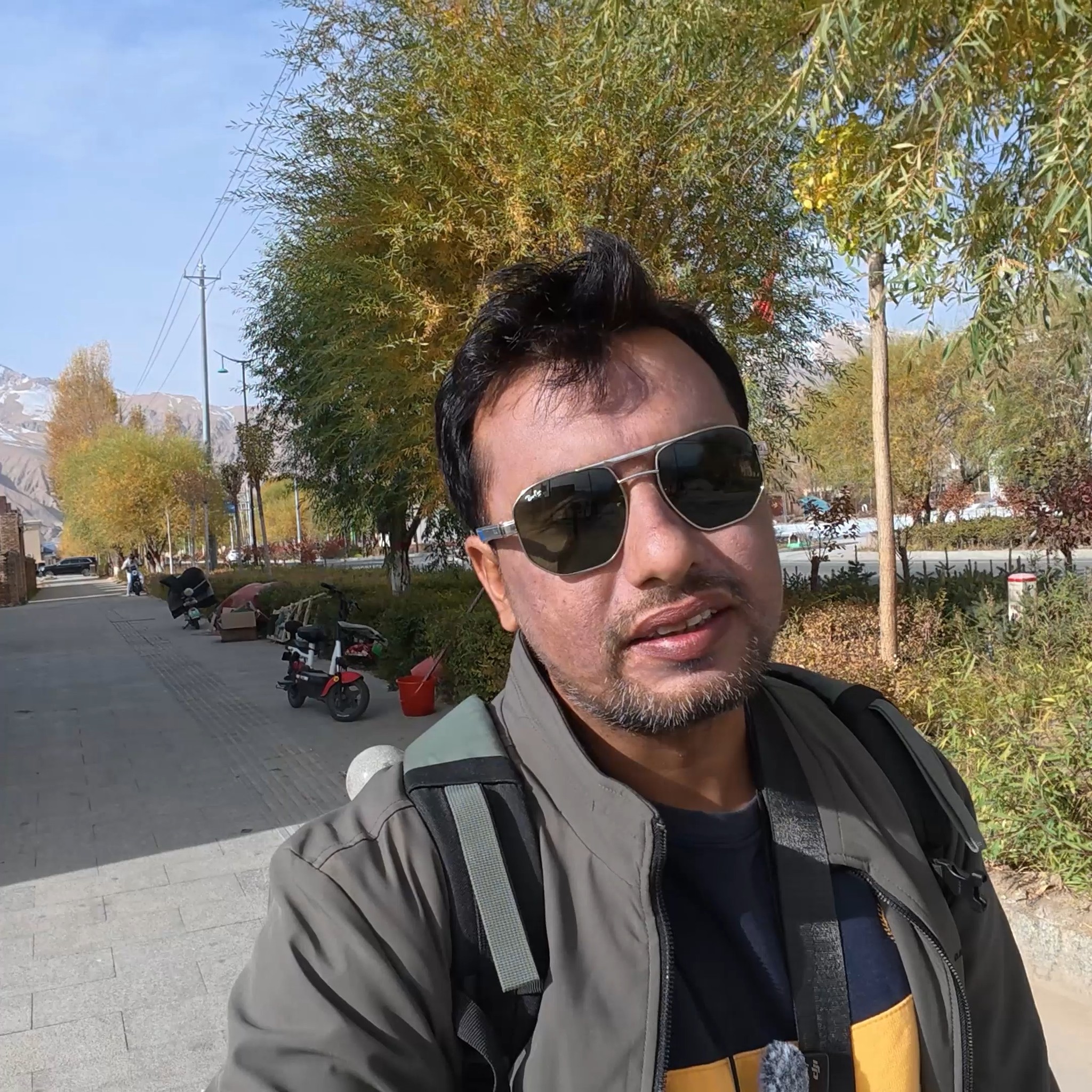 adnan-musafir-vlogs