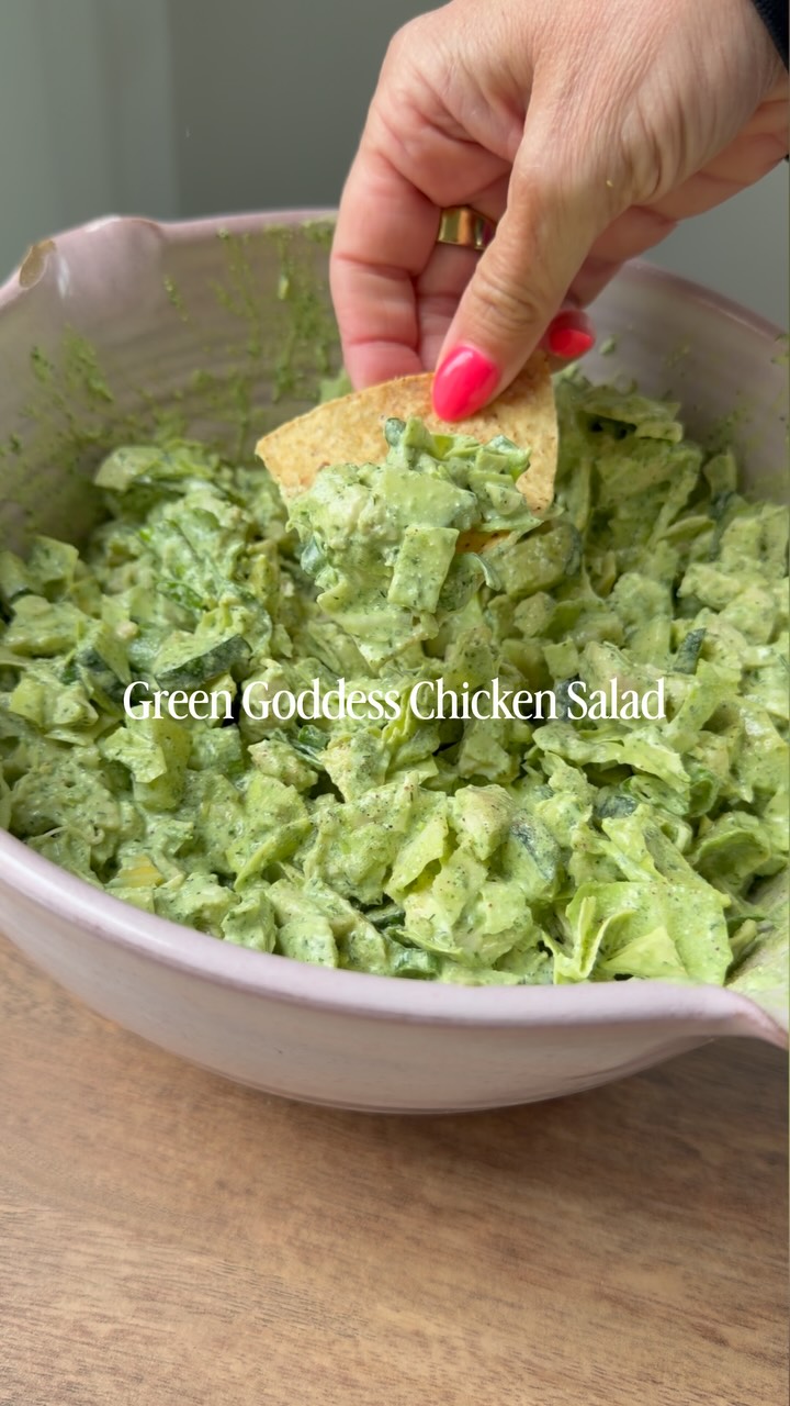 This creamy, herb-y, fruity green salad with chicken is chock full of healthy goodies and has a luscious, creamy dressing that I could practically drink! Here's a link to the recipe: h