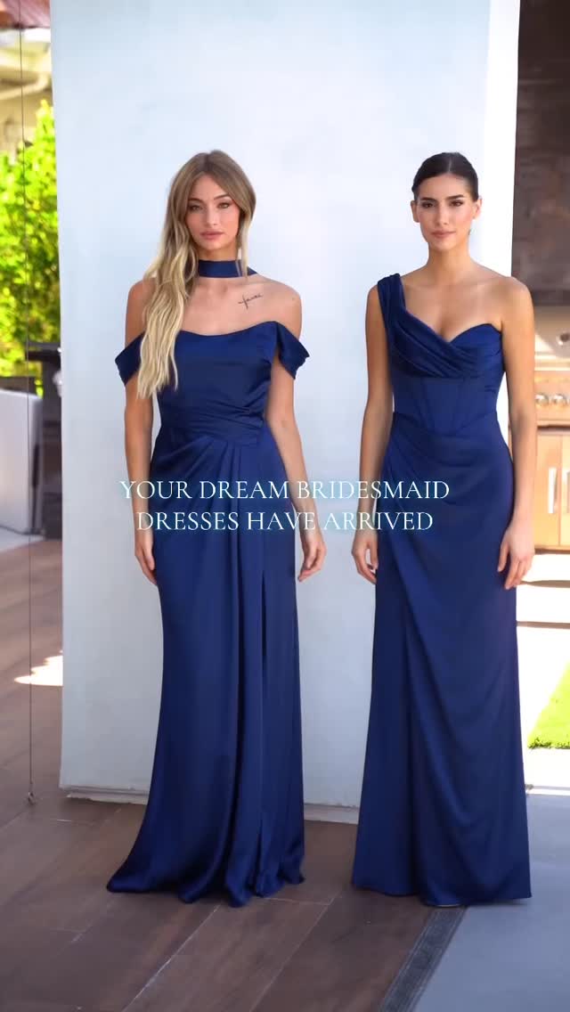 Our lovely model Zoey is back for another stunning prom showcase ...