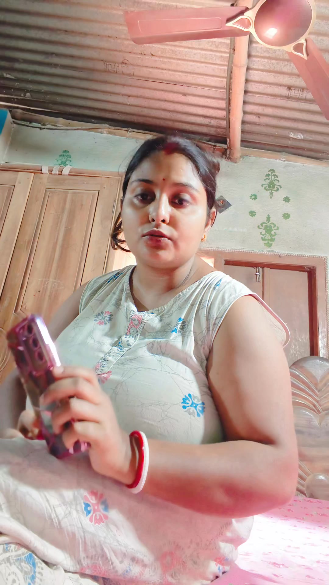 Mona Raj on Reels | Facebook