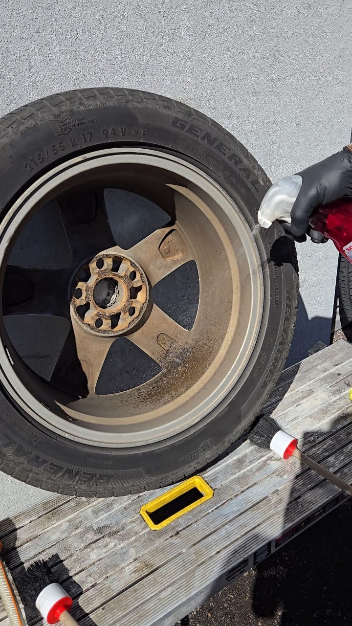 Dura Coating Technology Wheely Clean Concentrate - Professional Wheel ...
