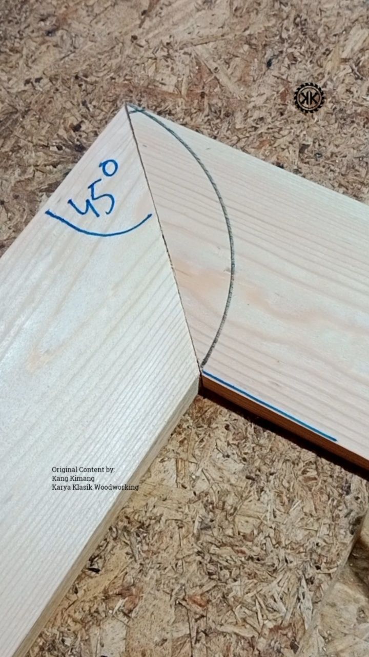 Measuring a 45° Angle with a Compass #woodworking #woodworkingtrick # ...
