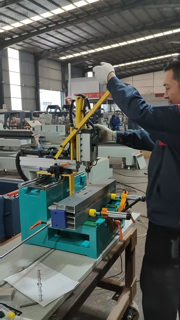 Portable Aluminum Profile copy routing Machine‌ Looking for a compact ...