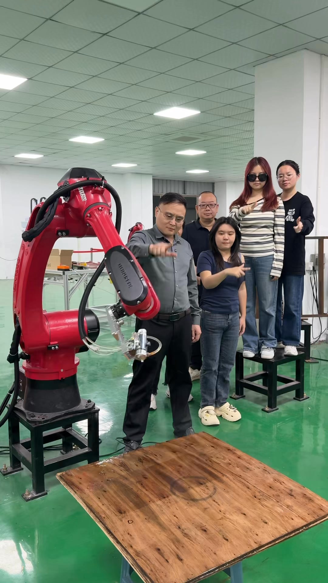 Manual teaching, no-programming spray painting technology#Spray ...